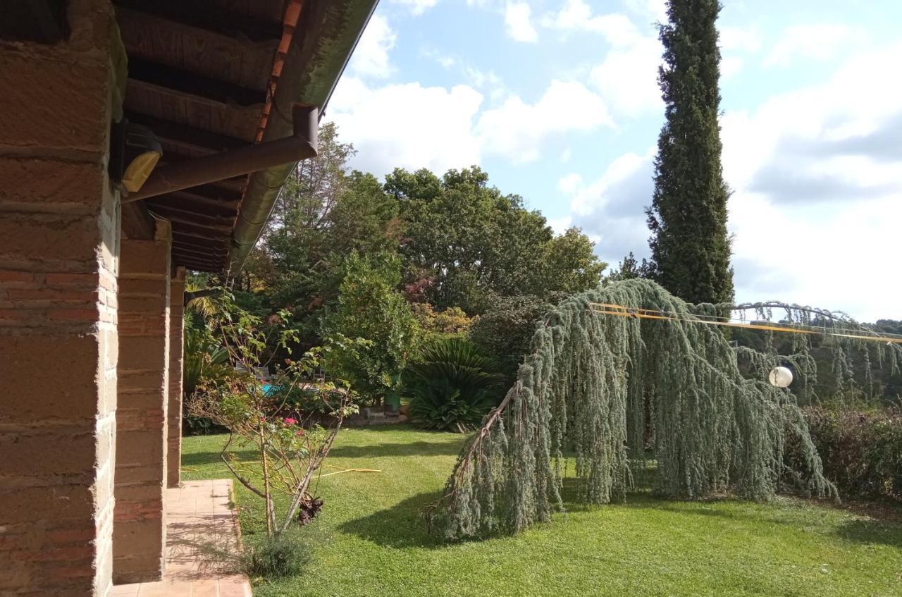 Villa Con Piscina Canale Monterano Eksteriør bilde